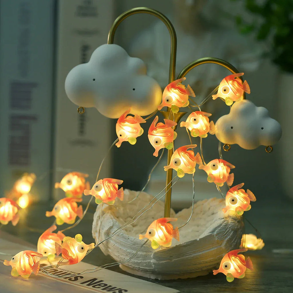 Bubble Fish fairy string lights with warm LEDs for indoor bedroom decor, battery operated, 10 ft, 30 LED