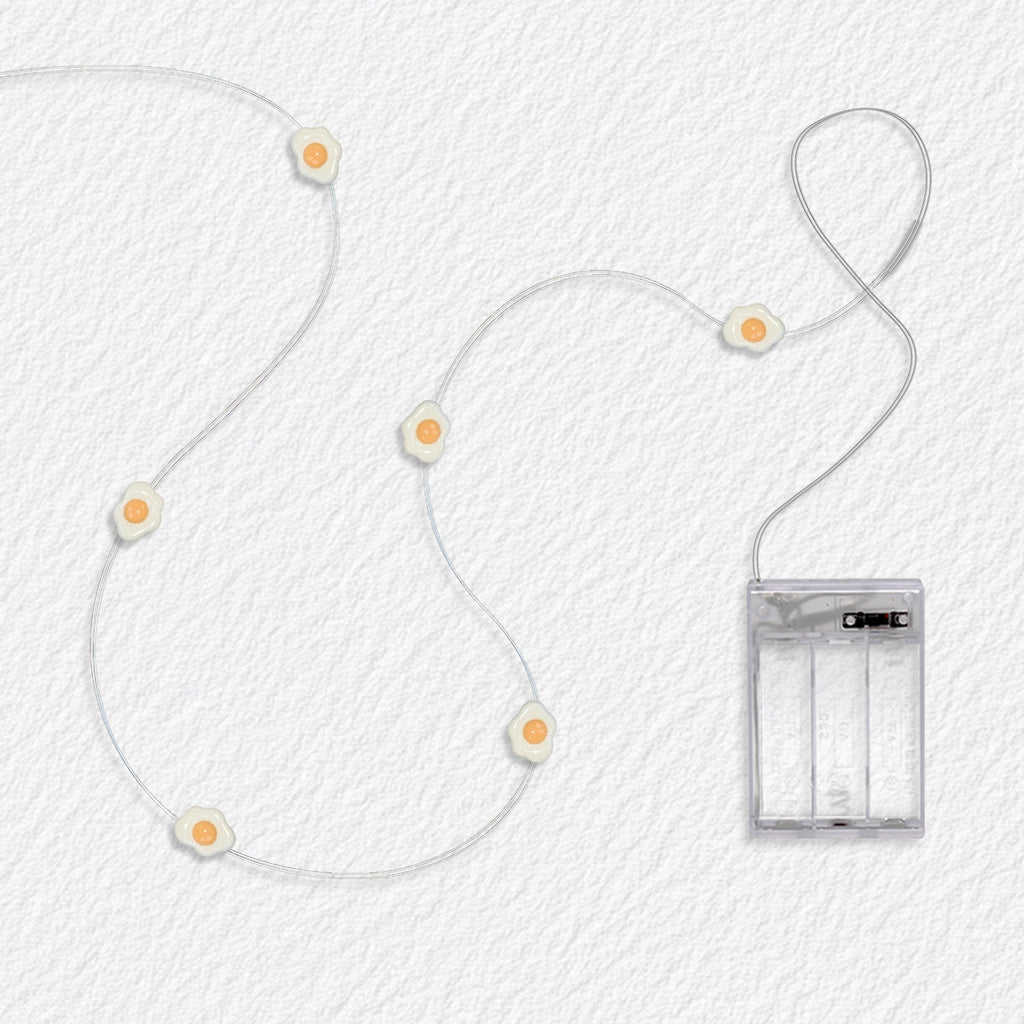 Fried Egg fairy string lights with warm LEDs for indoor room decor, battery operated, 10 ft, 30 LED